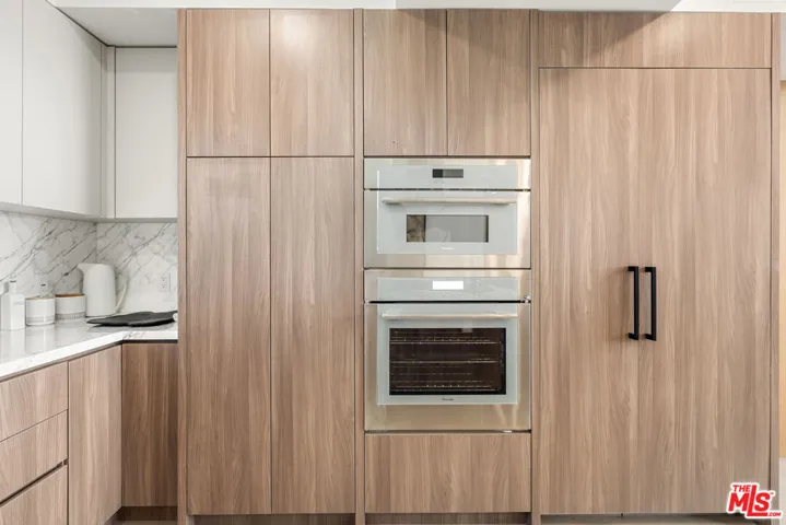 12304 Moorpark Street 101, Los Angeles, California 91604
