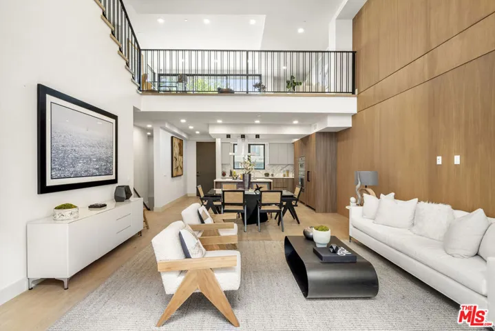 12304 Moorpark Street 101, Los Angeles, California 91604