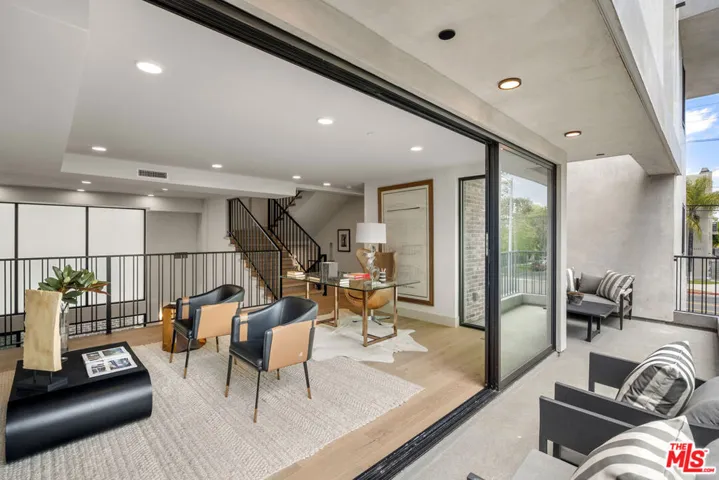 12304 Moorpark Street 101, Los Angeles, California 91604