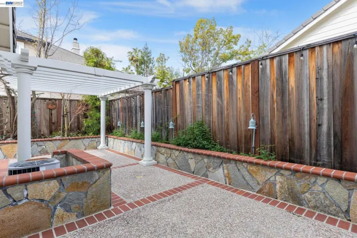 143 Shelterwood Ln, Danville, California 94506