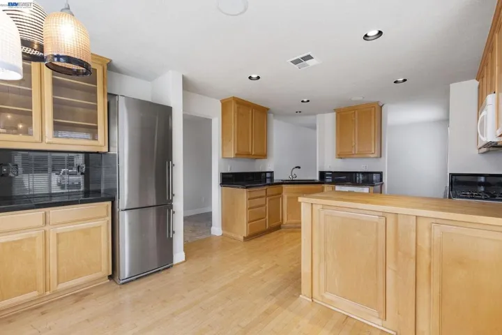 143 Shelterwood Ln, Danville, California 94506