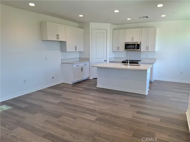 31322 Miners Ridge Loop, Winchester, California 92596