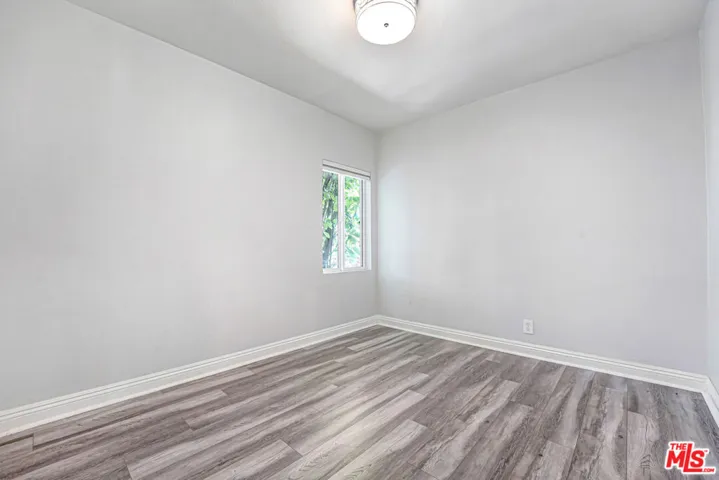 6659 Zelzah Avenue, Los Angeles, California 91335