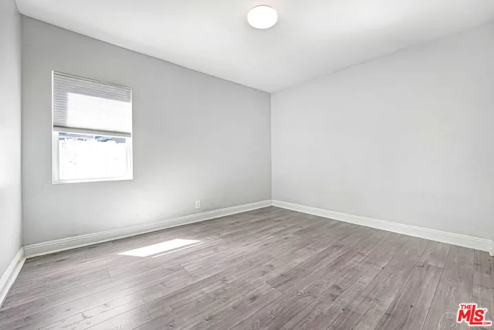 6659 Zelzah Avenue, Los Angeles, California 91335