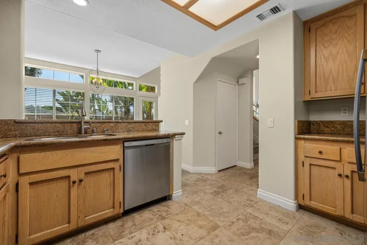 12627 Springbrook Dr. E, San Diego, California 92128