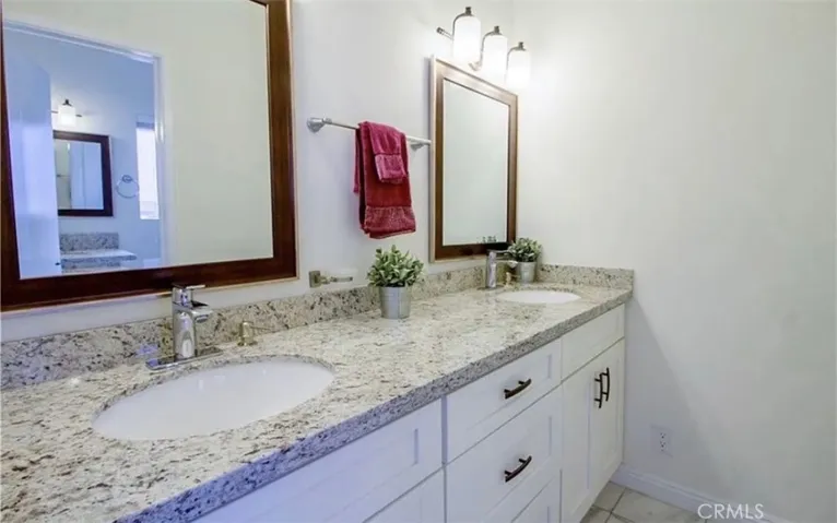 Double sinks in Primary bathroom