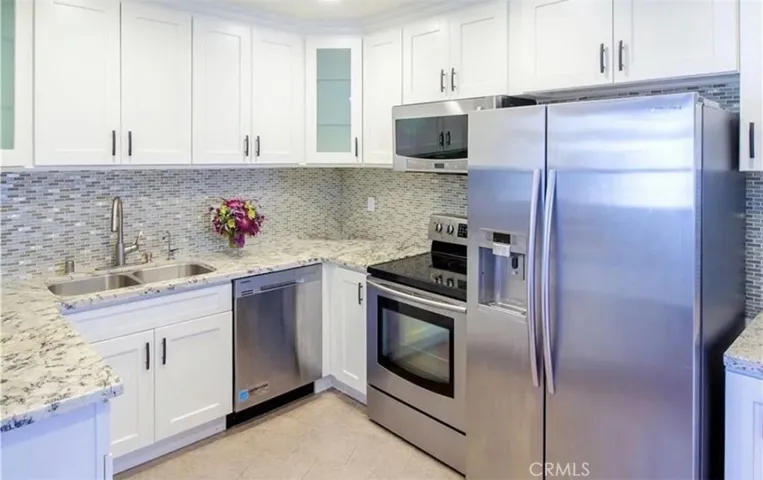 11820 Mayfield 317, Los Angeles, California 90049
