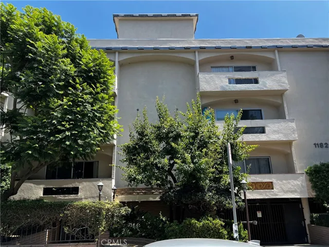 11820 Mayfield 317, Los Angeles, California 90049