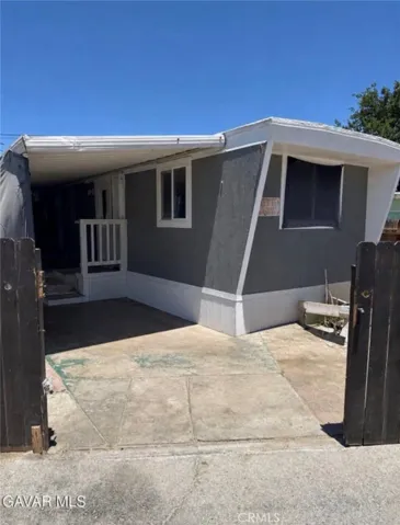 45541 E 30th Street E 21, Lancaster, California 93535