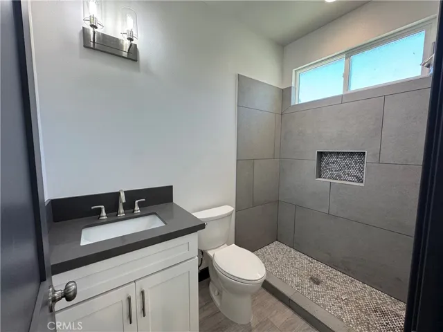 1417 W 3rd Street, Santa Ana, California 92703