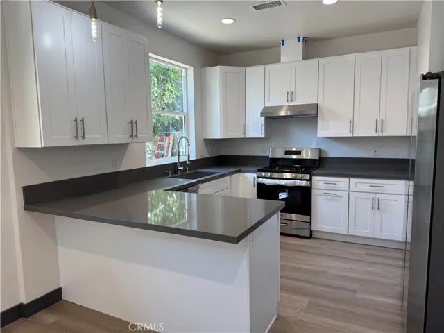1417 W 3rd Street, Santa Ana, California 92703