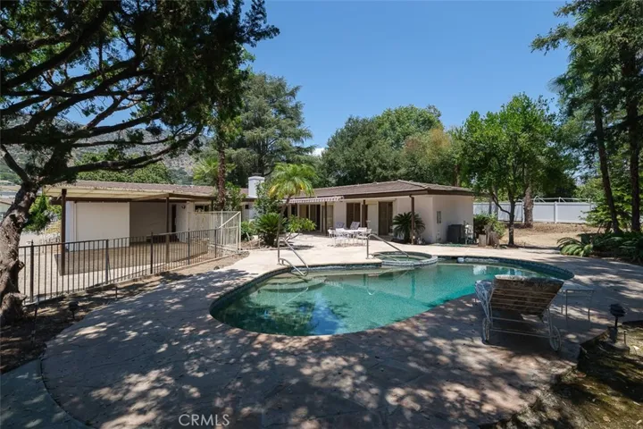 1036 W Donington Street, Glendora, California 91741