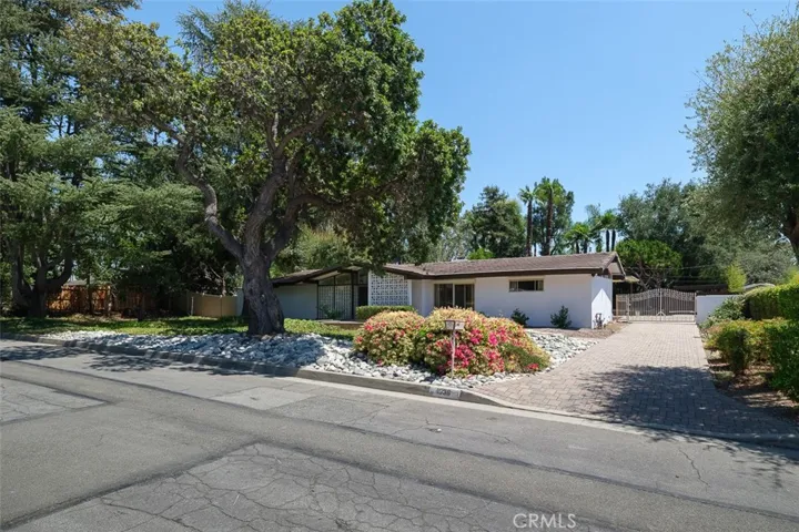 1036 W Donington Street, Glendora, California 91741