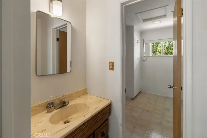 1036 W Donington Street, Glendora, California 91741