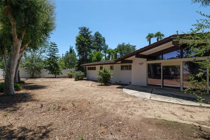 1036 W Donington Street, Glendora, California 91741