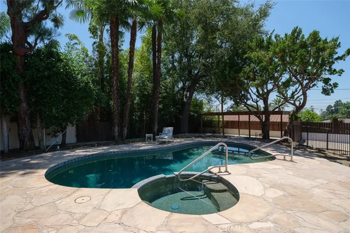 1036 W Donington Street, Glendora, California 91741