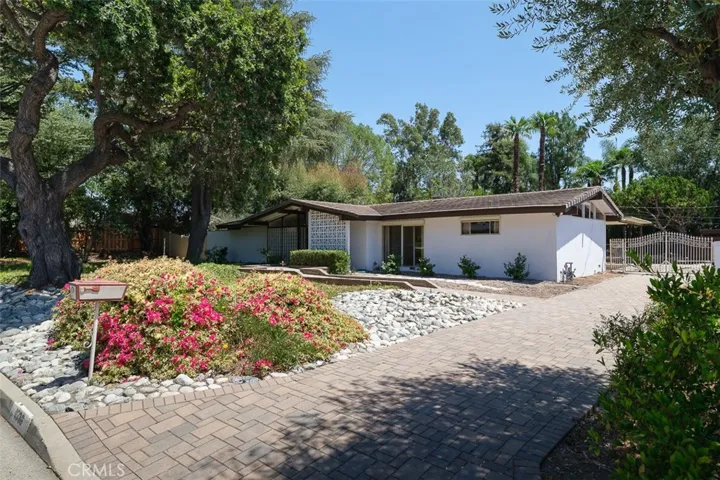 1036 W Donington Street, Glendora, California 91741