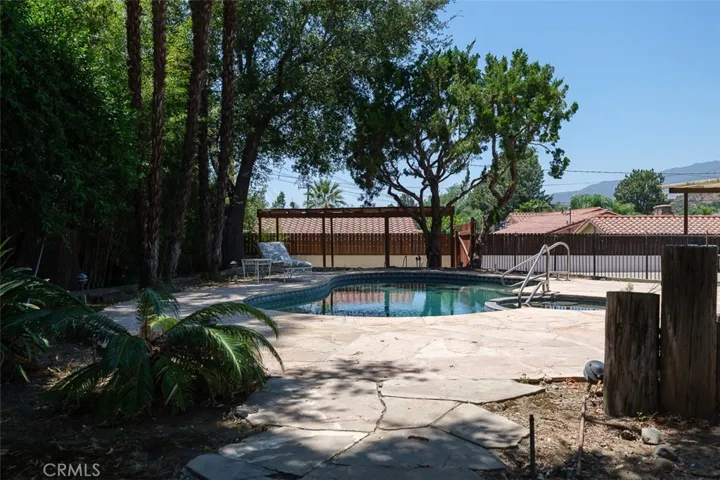 1036 W Donington Street, Glendora, California 91741