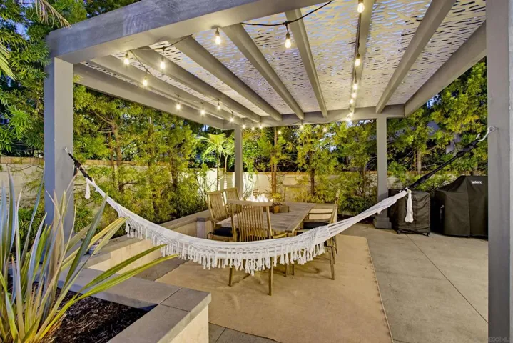 6431 Meadowbrush, San Diego, California 92130