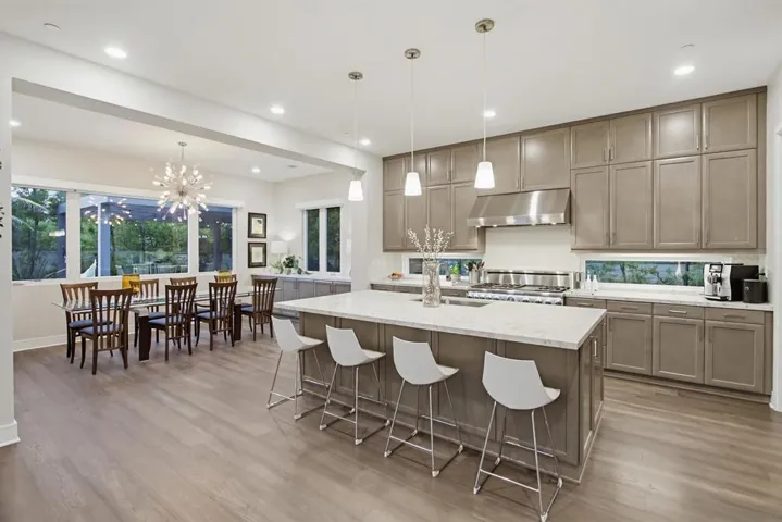 6431 Meadowbrush, San Diego, California 92130