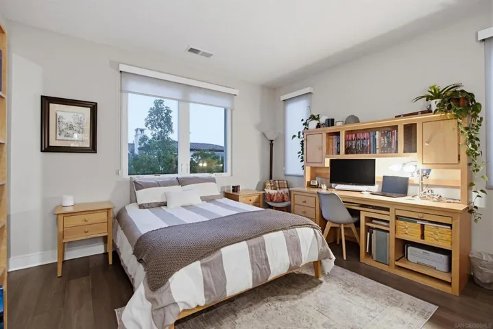 6431 Meadowbrush, San Diego, California 92130