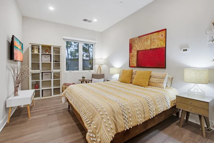 6431 Meadowbrush, San Diego, California 92130