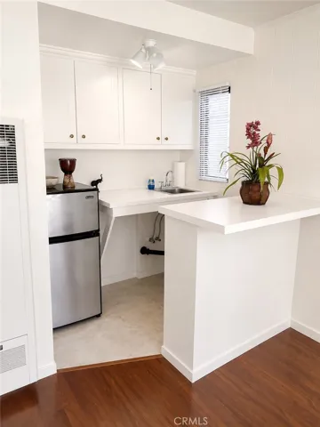1935 Corning, Los Angeles, California 90034