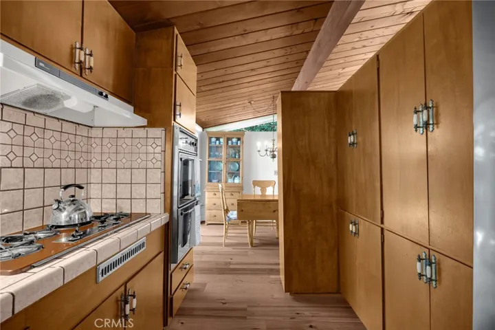 Kitchen leads to dining​​‌​​​​‌​​‌‌​​‌​​​‌‌​​​‌​​‌‌​​‌‌​​‌‌​​​​ area