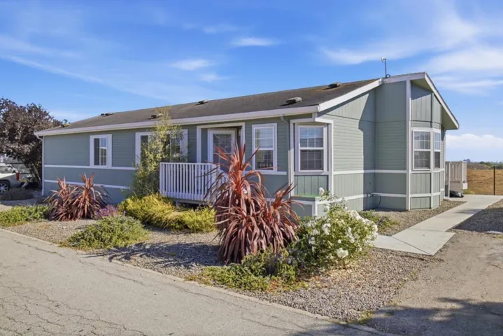 800 Dolan Road 19, Freedom, California 95019