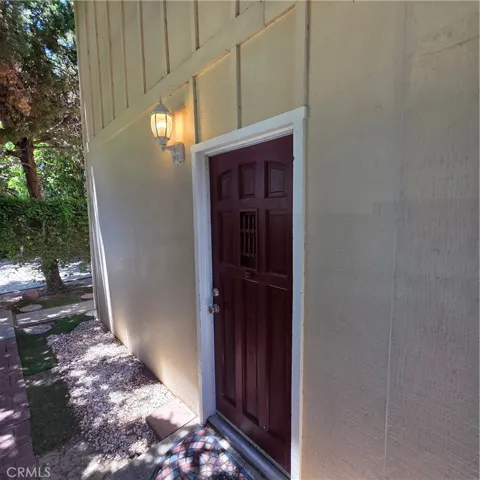 5432 Woodlake Avenue N, Woodland Hills, California 91367