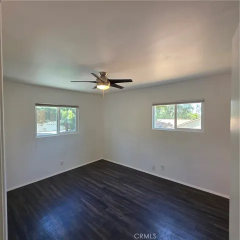 5432 Woodlake Avenue N, Woodland Hills, California 91367