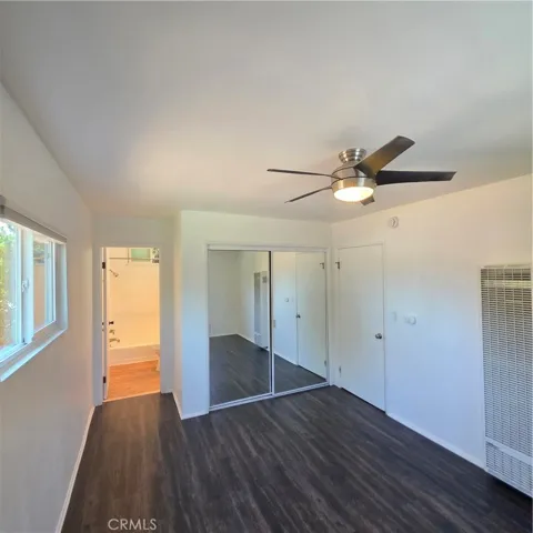 5432 Woodlake Avenue N, Woodland Hills, California 91367
