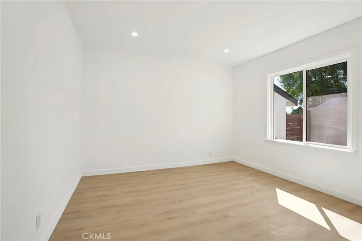 13907 13909 Wyandotte Street, Van Nuys, California 91405