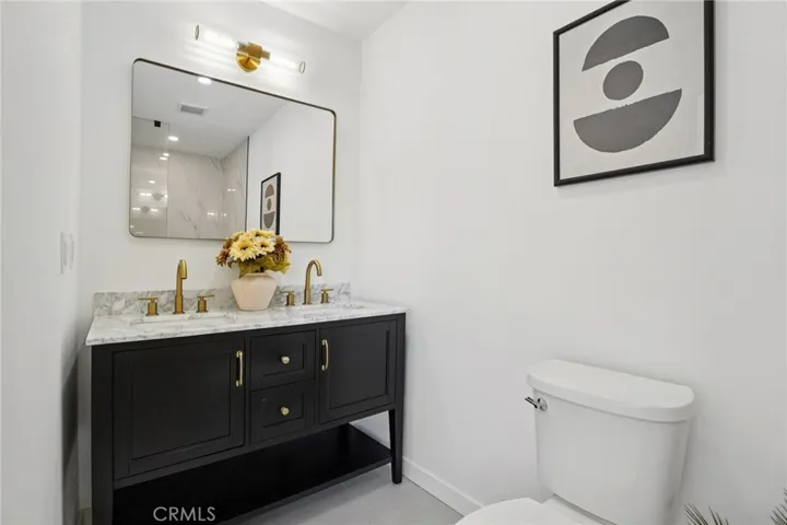 13907 13909 Wyandotte Street, Van Nuys, California 91405
