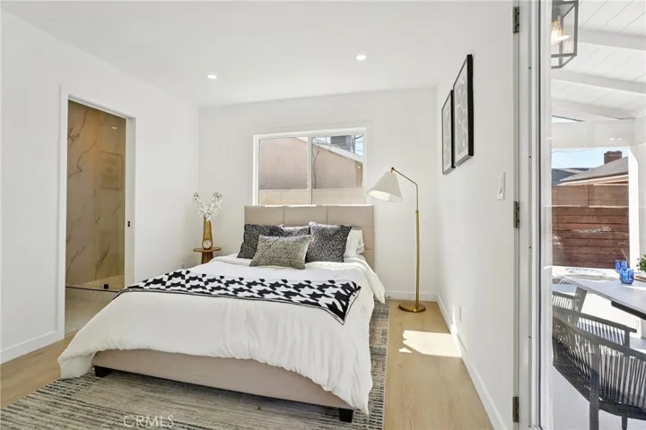 13907 13909 Wyandotte Street, Van Nuys, California 91405