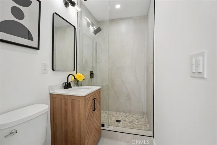 13907 13909 Wyandotte Street, Van Nuys, California 91405