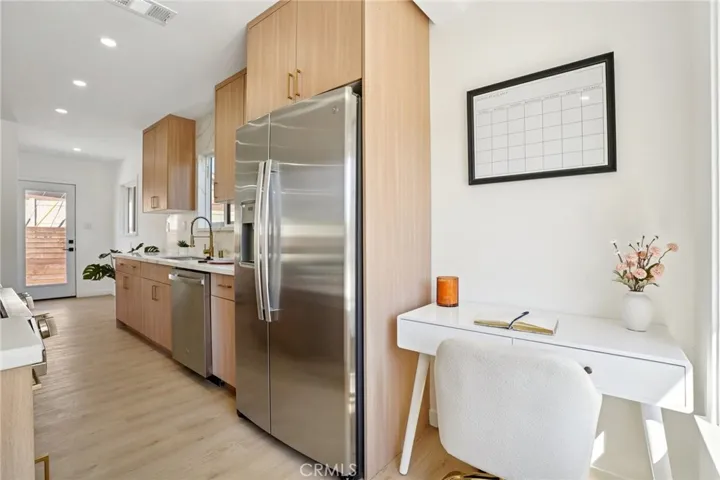 13907 13909 Wyandotte Street, Van Nuys, California 91405