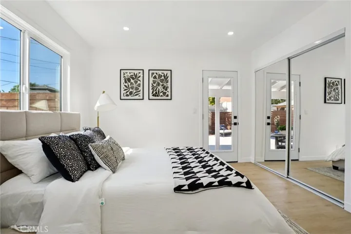 13907 13909 Wyandotte Street, Van Nuys, California 91405