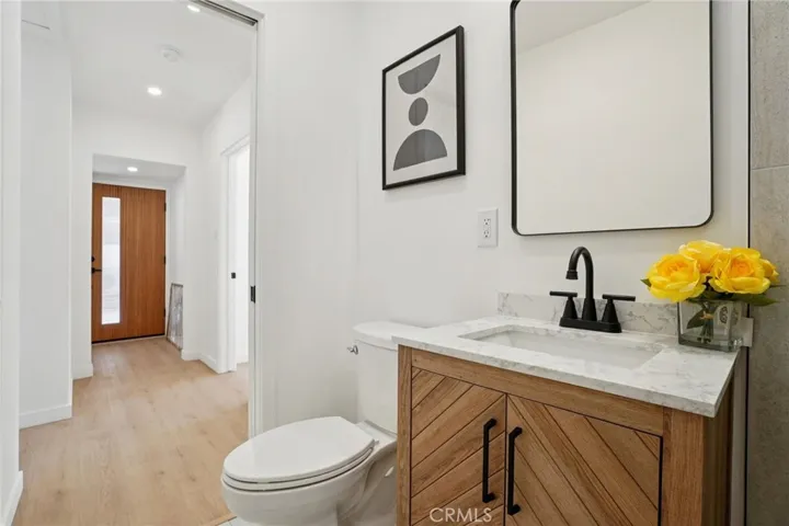 13907 13909 Wyandotte Street, Van Nuys, California 91405