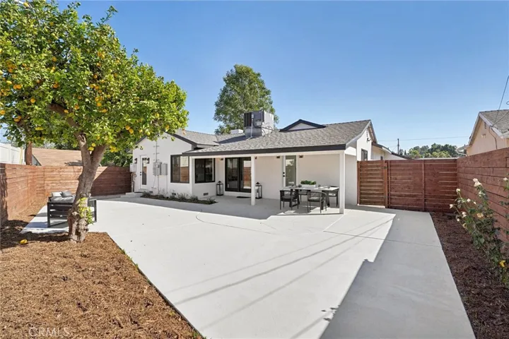 13907 13909 Wyandotte Street, Van Nuys, California 91405