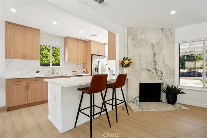 13907 13909 Wyandotte Street, Van Nuys, California 91405