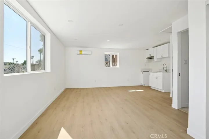 13907 13909 Wyandotte Street, Van Nuys, California 91405