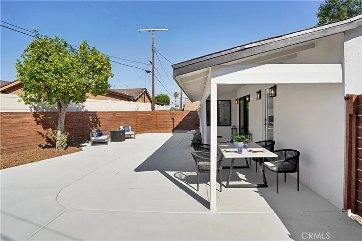 13907 13909 Wyandotte Street, Van Nuys, California 91405
