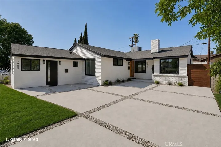 13907 13909 Wyandotte Street, Van Nuys, California 91405