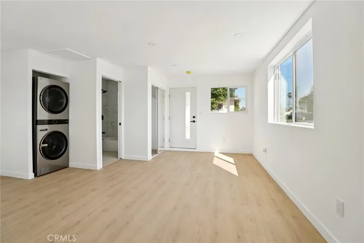 13907 13909 Wyandotte Street, Van Nuys, California 91405