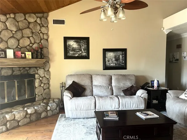30027 Swan Point, Canyon Lake, California 92587