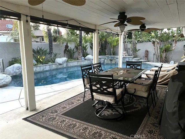 30027 Swan Point, Canyon Lake, California 92587