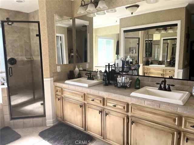 30027 Swan Point, Canyon Lake, California 92587
