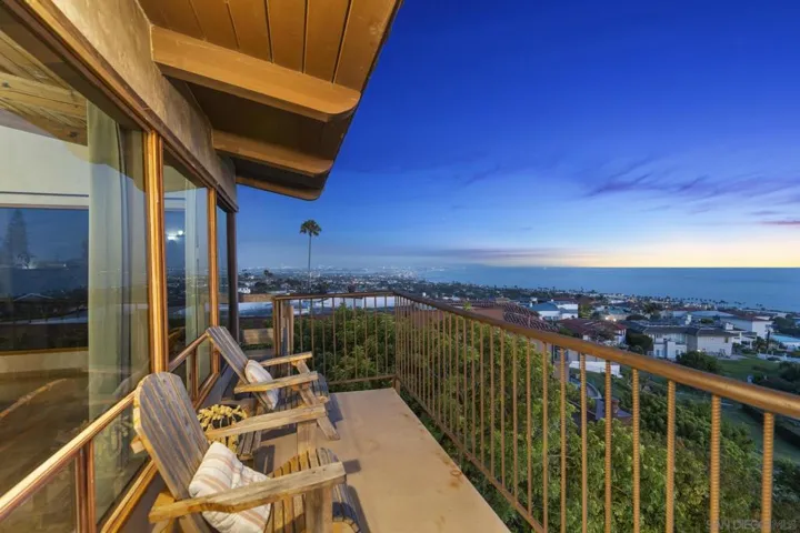 5832 La Jolla Corona Dr, La Jolla, California 92037