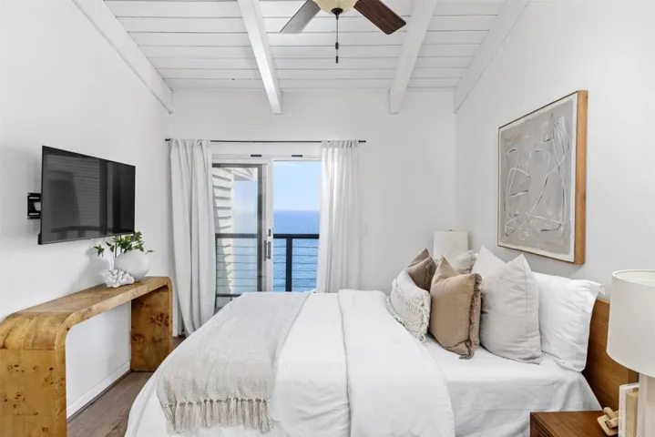 940 Sealane Drive 9, Encinitas, California 92024